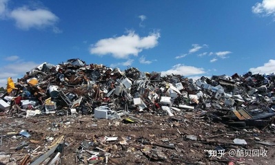 废品回收有多赚钱?你看不上的行业,有人年入超百亿